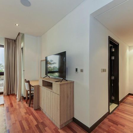 Luxe Getaways Royal Amwaj Palm Jumeirah Resort Apartment Holiday Home Дубай Екстериор снимка