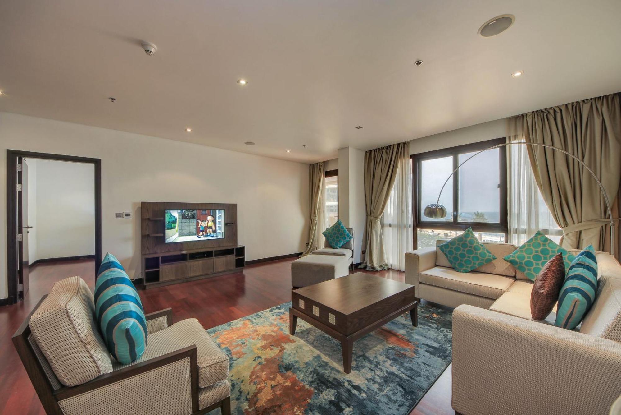 Luxe Getaways Royal Amwaj Palm Jumeirah Resort Apartment Holiday Home Дубай Стая снимка
