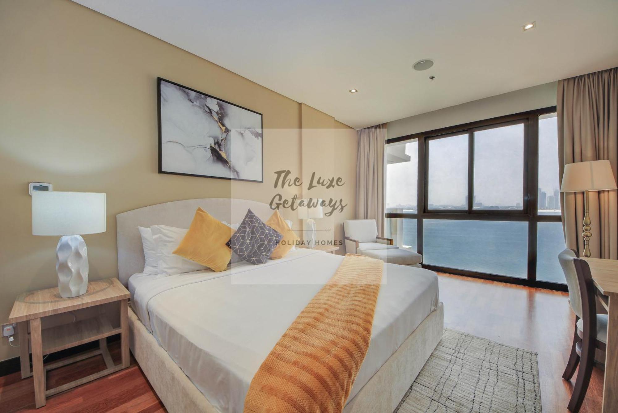 Luxe Getaways Royal Amwaj Palm Jumeirah Resort Apartment Holiday Home Дубай Екстериор снимка